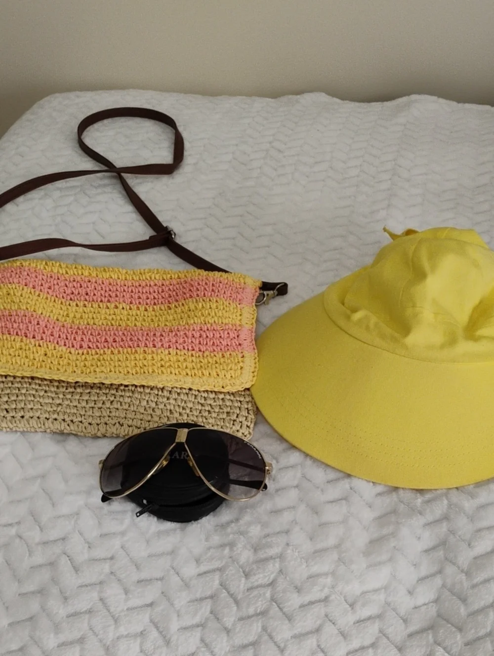 Summer Accessories - Picture 1 of 10